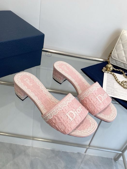 НАМАЛЕНИЕ ДО 15 Дамски розови чехли Dior Dantelle
