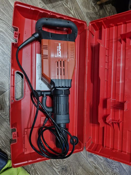 Отбойный молоток Хилти TE 905 AVR