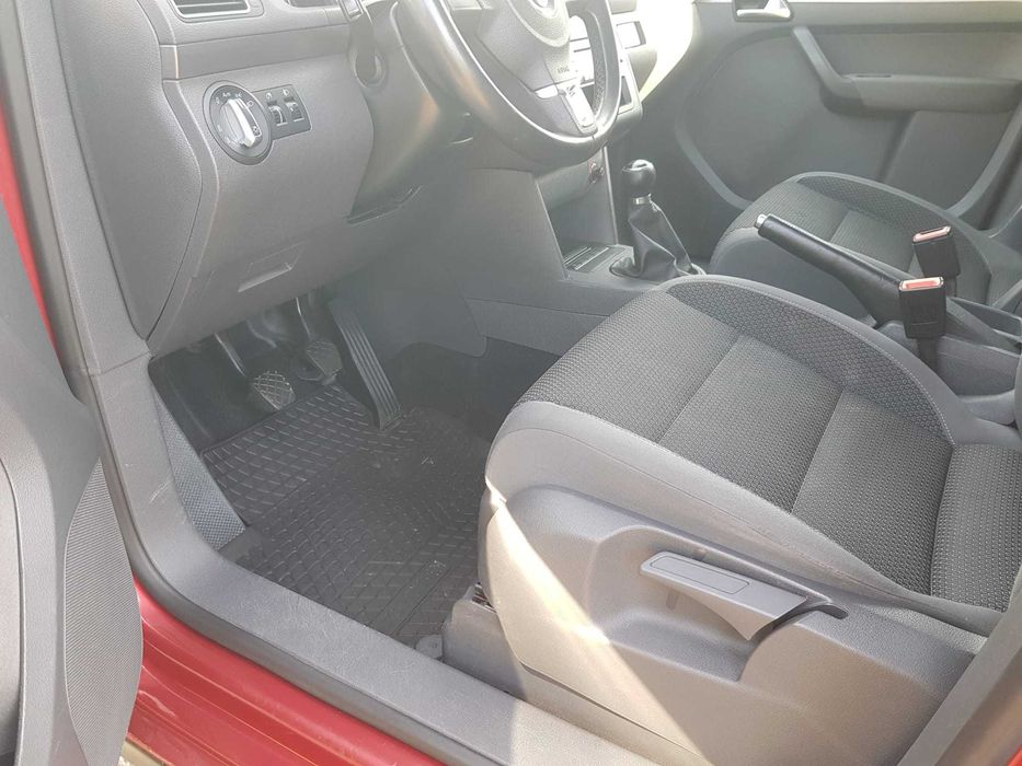 Volkswagen Touran 1.4 TSI an 2011 257000 km
