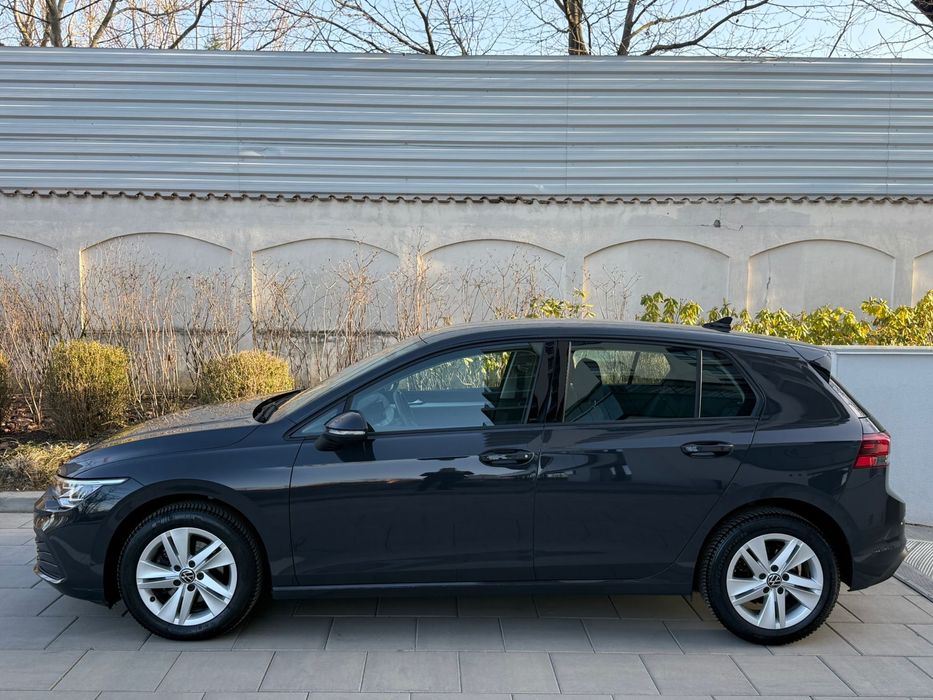 Volkswagen   Golf 8 Impecabil 2.0 TDI  Accept Test La Reprezentanta