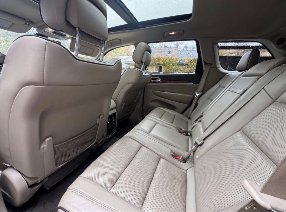 Jeep Grand Cherokee 3.0 V6 | 240CP  | 4WD | EURO 5 | Automat | An model 2011 | Full extra