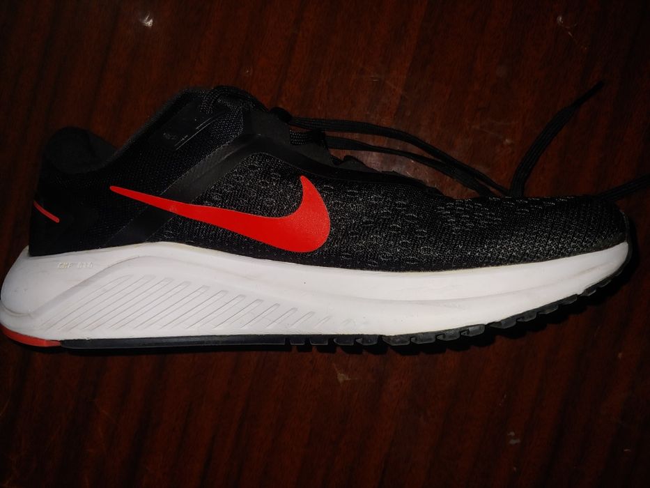 Продам муж кроссовки Nike