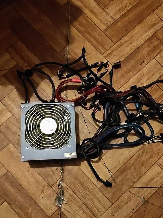 FSP Epsilon 80Plus 800W