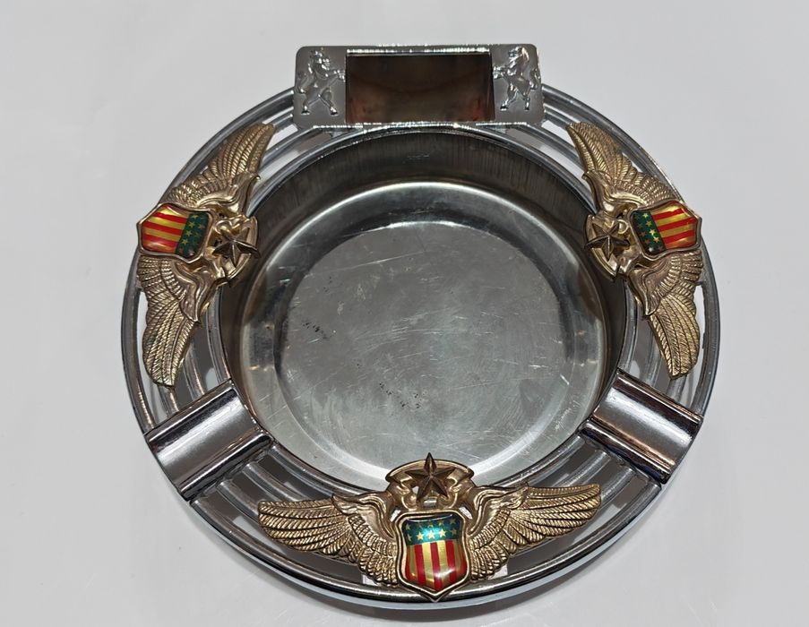 Запалка и пепелник Zippo