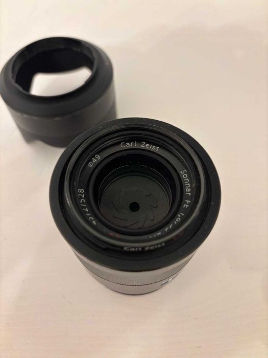 Sony FE 55mm F1.8 ZA Sonnar T – stare foarte bună + filtru original