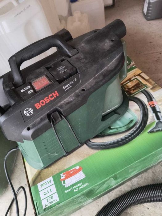 Aspirator Bosch EasyVac 4 800w