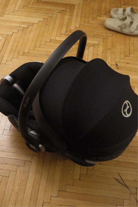 Vand scoica Cybex Cloud G I-Size Plus- Moonblack