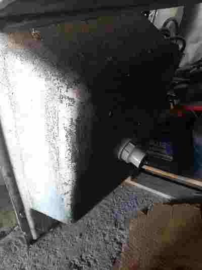 Продавам чугунена мивка за двор