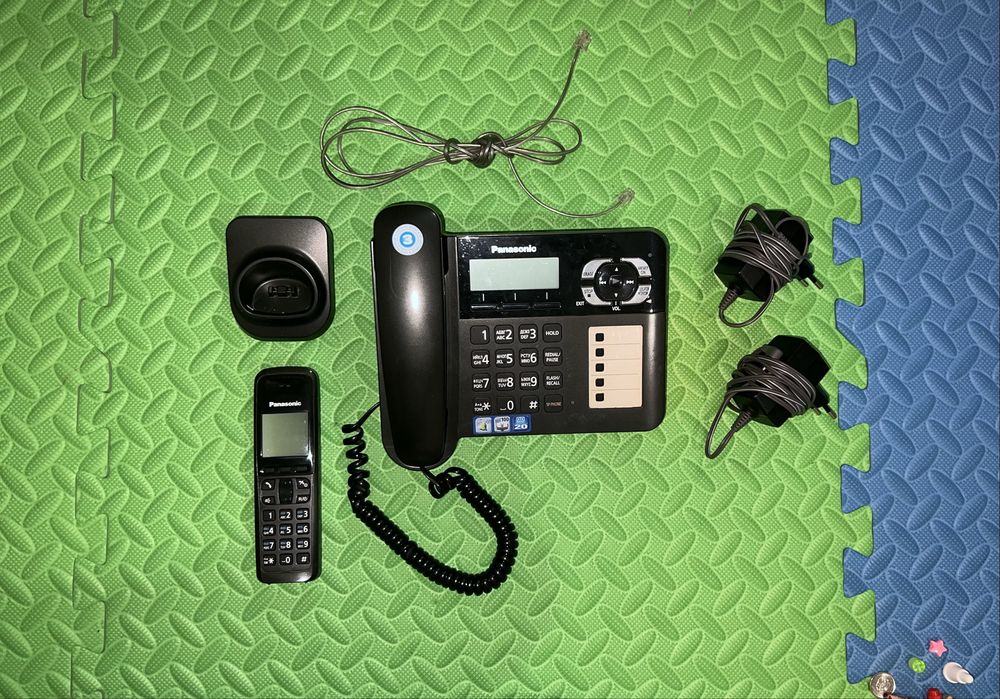 Проводной телефон + беспроводная DECT-трубка Panasonic KX-TG6461CA
