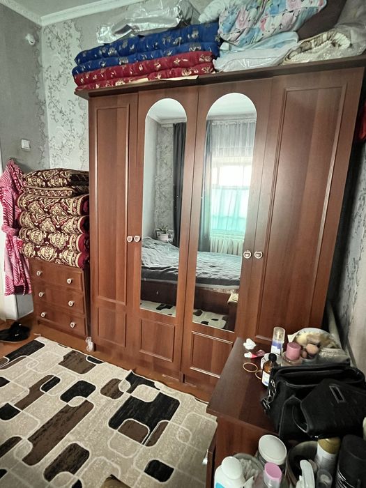 Продам спальный гарнитур