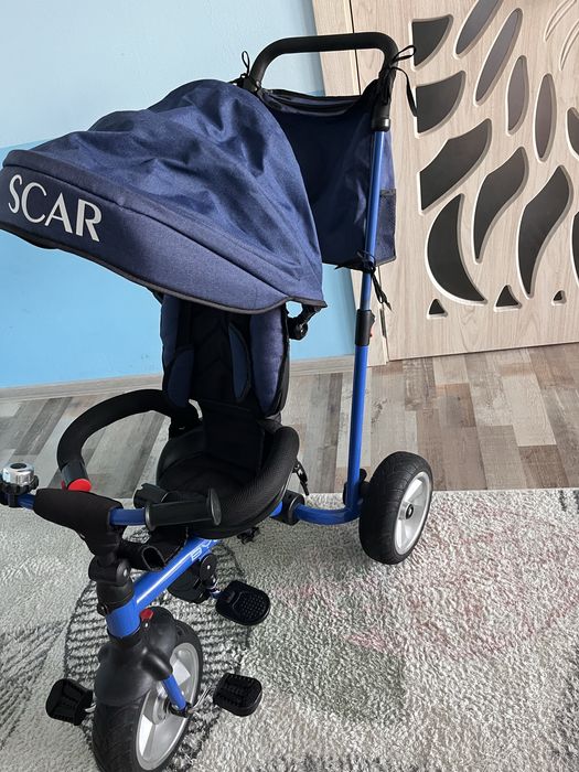 Детска Триколка - сгъваема, с въртяща седалка , запазена