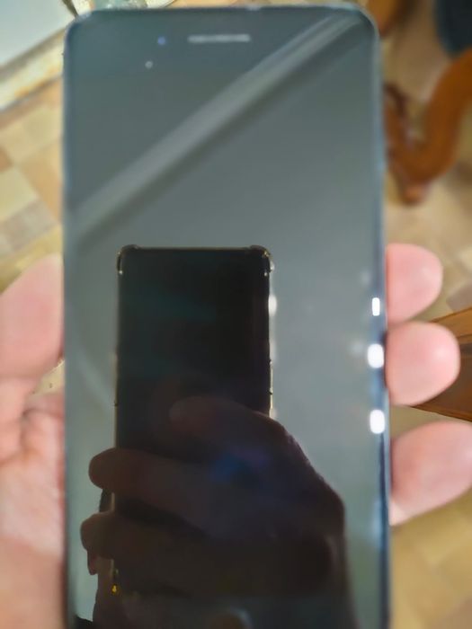 Продам айфон 7 плюс