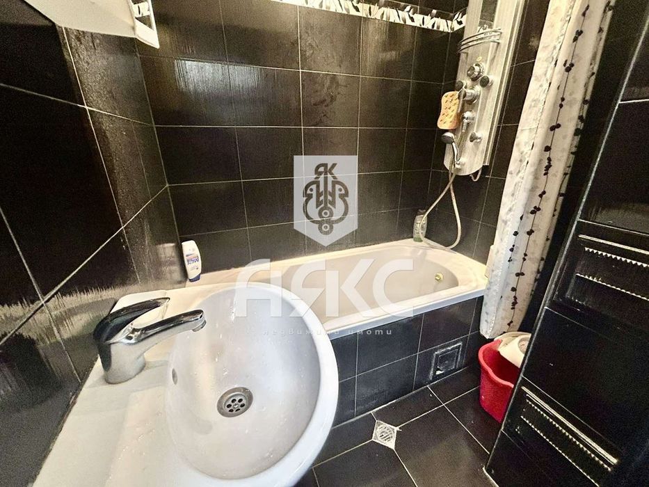 Продава се Двустаен апартамент в София, Красна поляна 1 - 65 кв.м за 2770 €/кв.м - Снимка #8