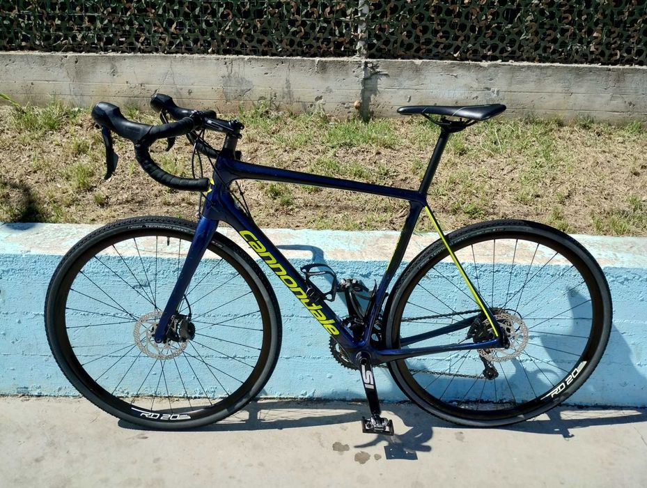 Cannondale Synapse Carbon Disc - cadru L, Shimano 105