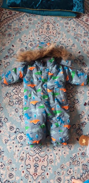 Продам комбез на 80рост