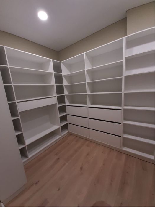 Удобные шкафы для вашей гардеробной.