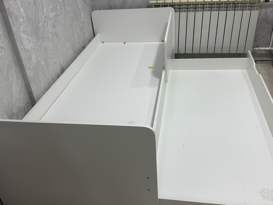 Продам двухъярусную кровать