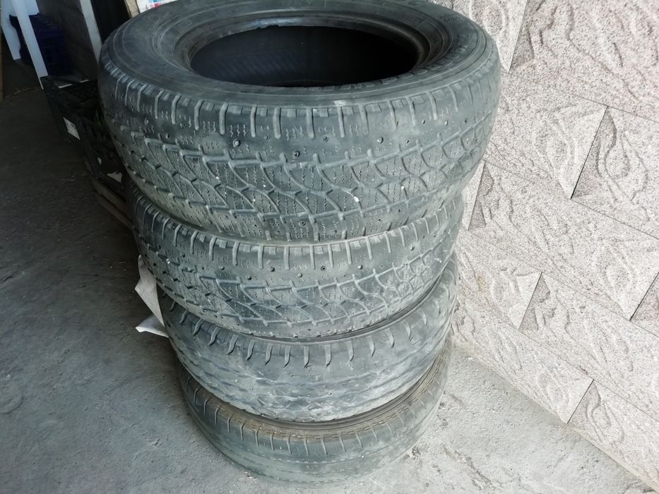 Шины б/у на Спринтер или на Газель