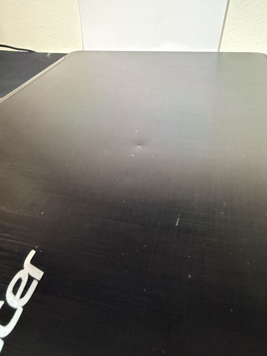 Acer Aspire F5 573G, i5, 16 GB RAM, GTX 950M 4 GB, SSD M.2, cutie