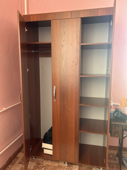 Продам шкаф в идеальном состоянии