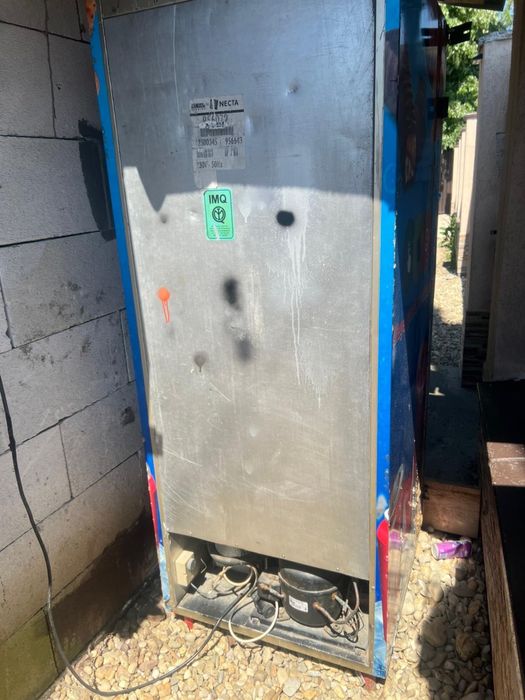 Automat Vending refrigerat