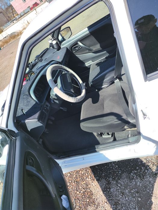 Продаётса машина в хорошом состояние