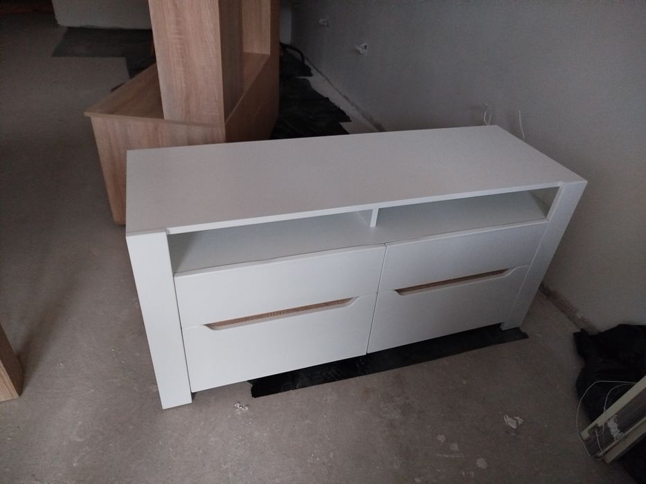 Пълно обзавеждане мебели всекидневна и кухня