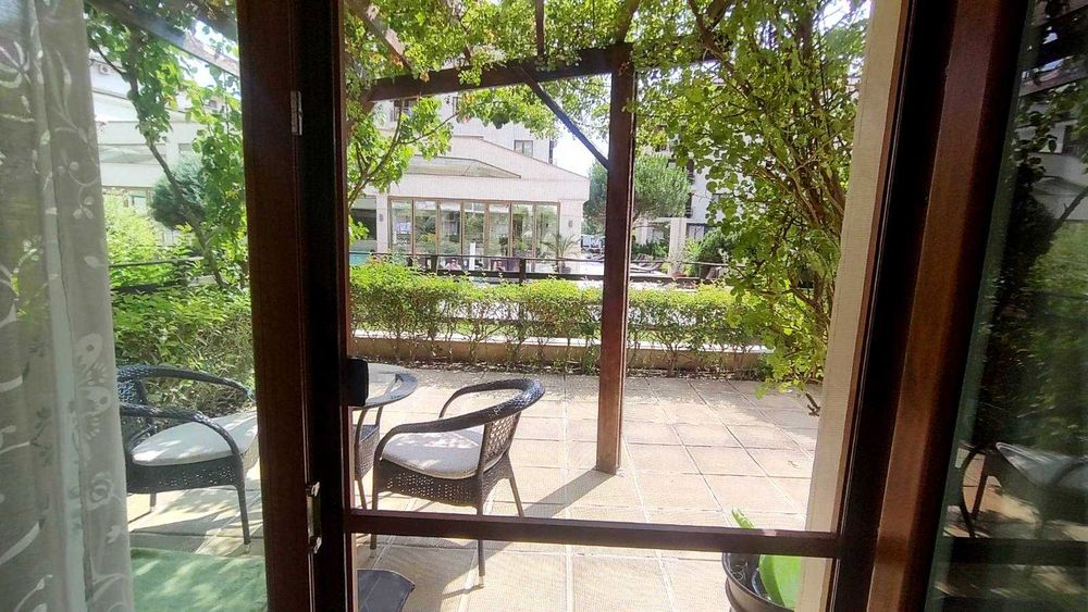 Кокетен и уютен апартамент с веранда