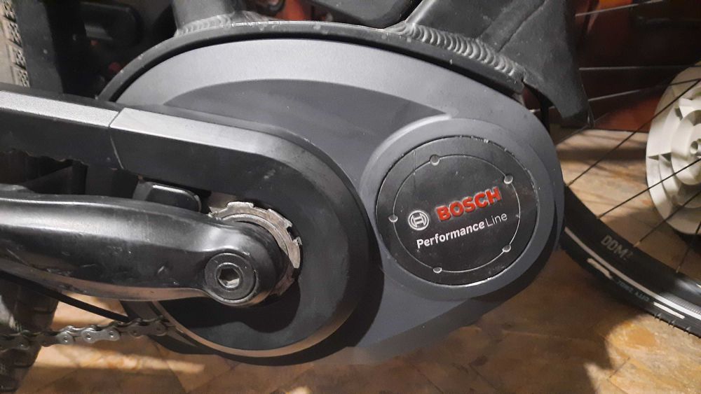 Десен капак за вело електродвигател Bosch performance line