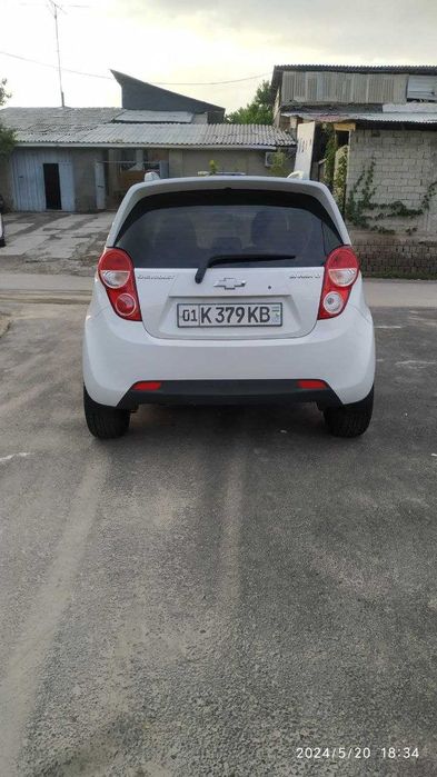 Spark srochno sotiladi