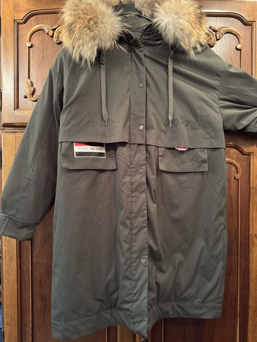 Продам парку женскую новая