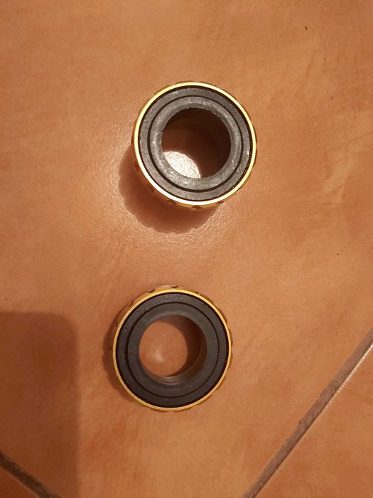 Shimano Saint Gold SM-BB80 - D Hollowtech 2 (monobloc BSA83mm)
