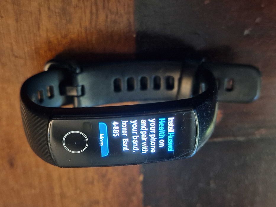 Смарт гривна Honor Band 4