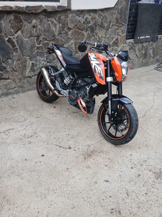 Vand KTM Duke 125 ABS