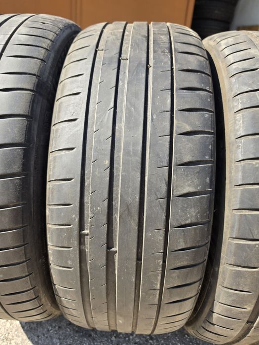 4 бр. летни гуми 225/45/19 Michelin PS4 DOT 1819 4-4,5