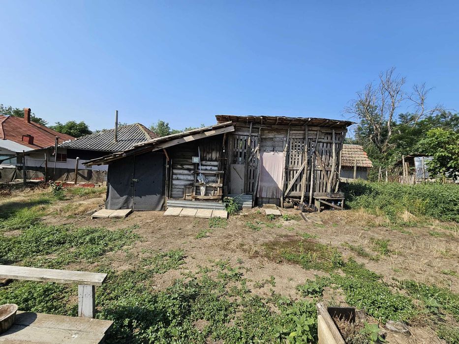 Casă cu teren 1.460 mp, toate utilitățile, lângă pădure – Frăsinetu de Jos, Călărași