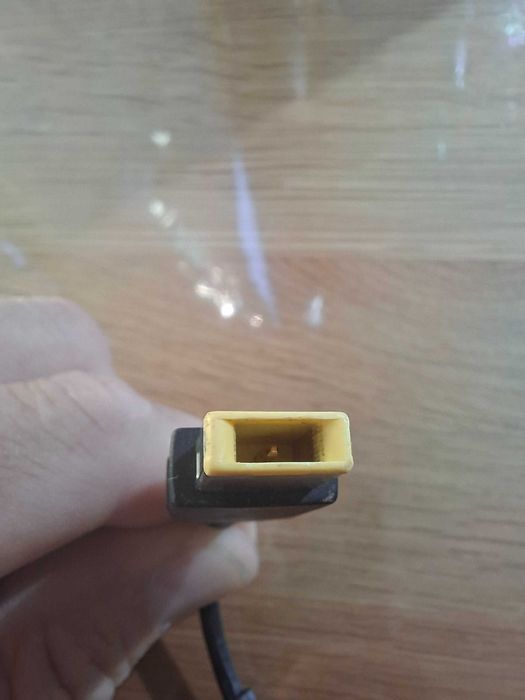 Alimentator Laptop Lenovo