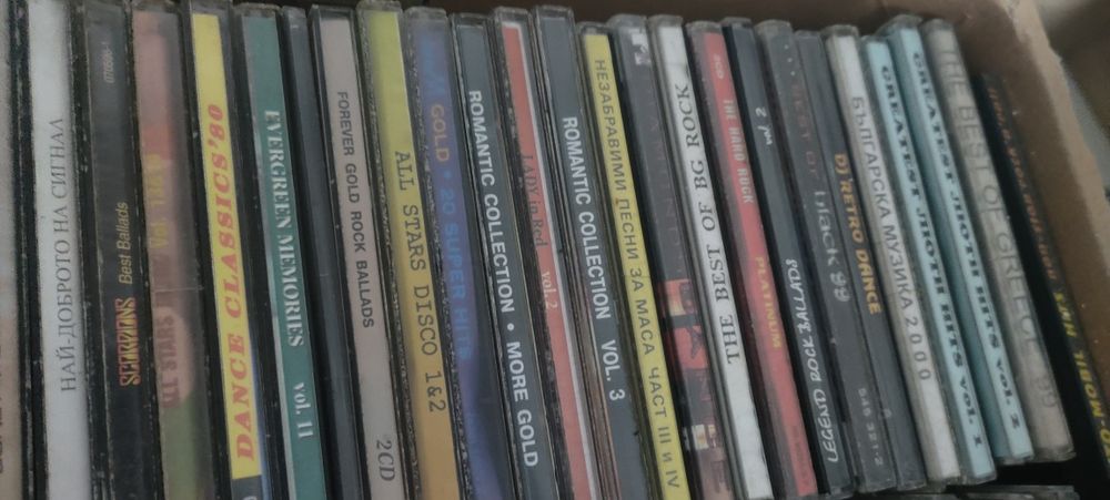 Dj cd колекция 300 броики ретро всякаква музика