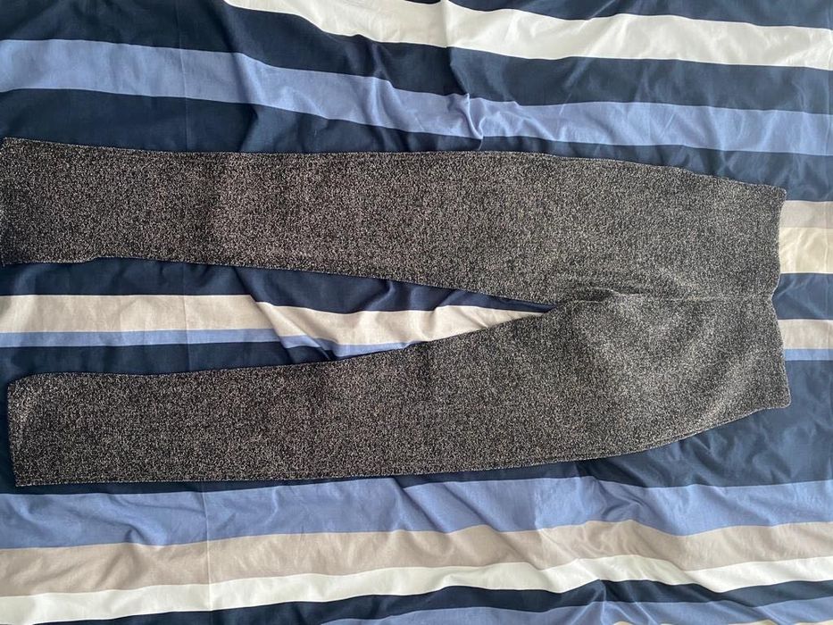 Pantaloni cu sclipici Zara