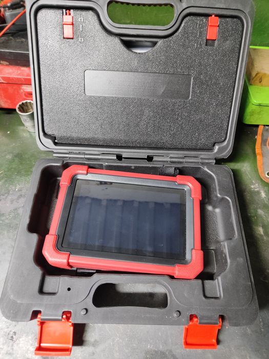 Продам автосканер launch CRP 919max