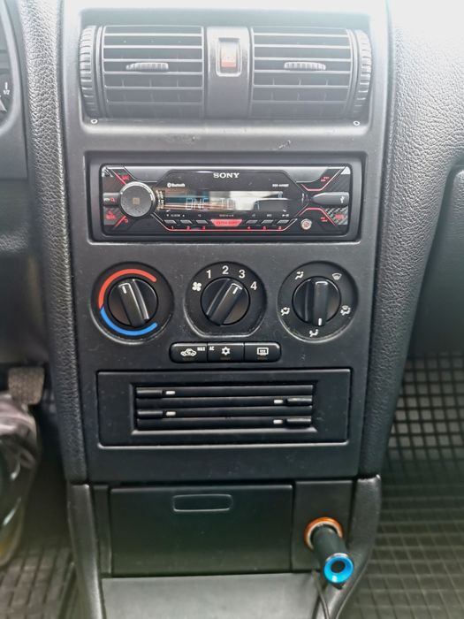 Vând Opel Astra G