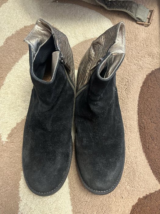 Срочно продам качественные ботинки