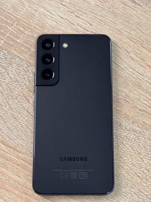Samsung s22 8/128