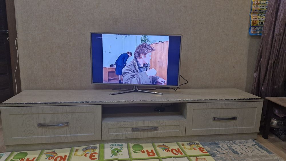 Телевизор SAMSUNG