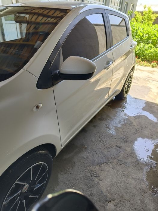 Чанган Бин Бин е стар машинаси сотилади