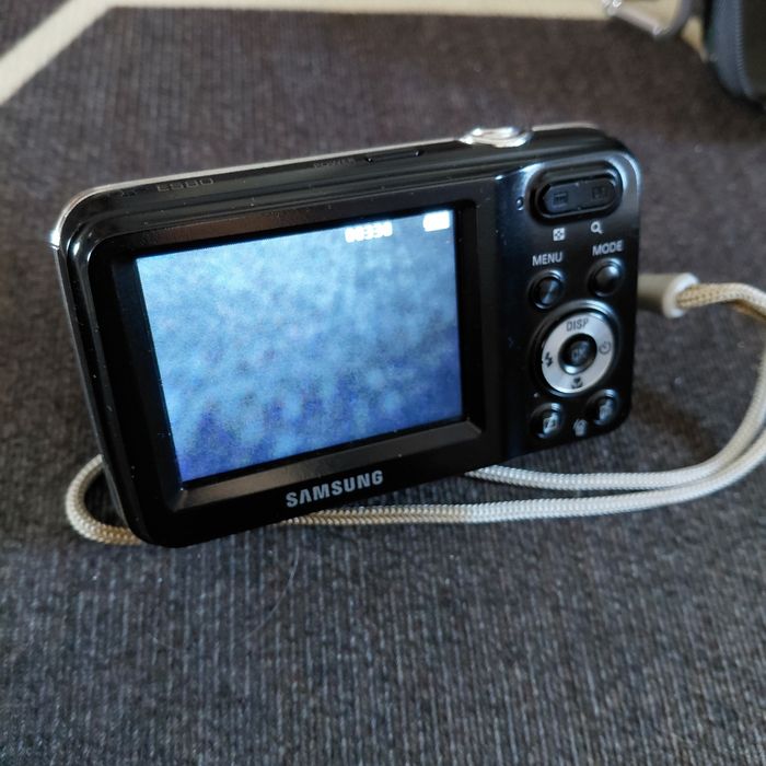 Продам фотоаппарат самсунг ES80