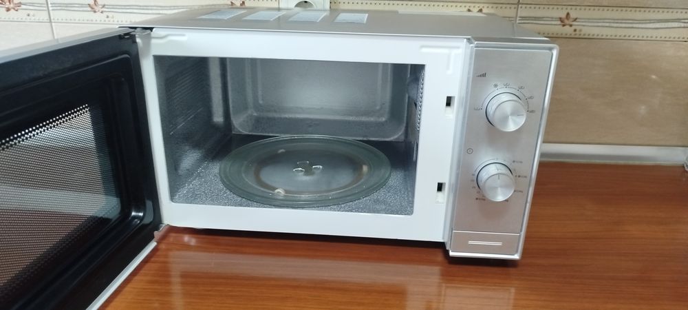 Cuptor cu Microunde Beko 20L