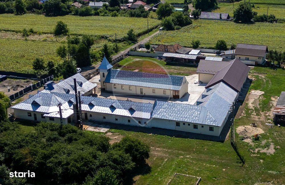 Special property de 1,152 mp de vânzare în Onești cartier Borzești