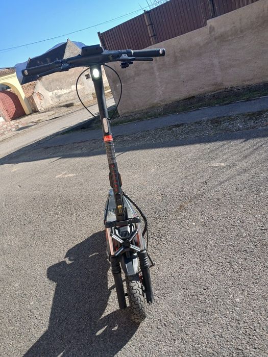 Trotineta electrica Segway ZT3 Pro  2025