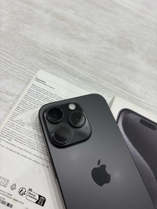 Срочно продам айфон 15 про